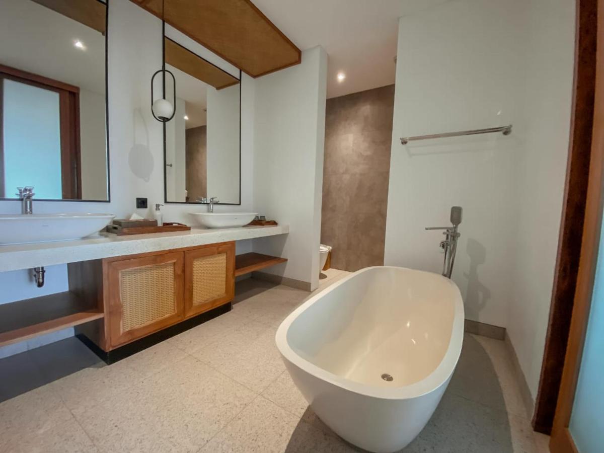 Ophelia Villa Canggu Екстериор снимка