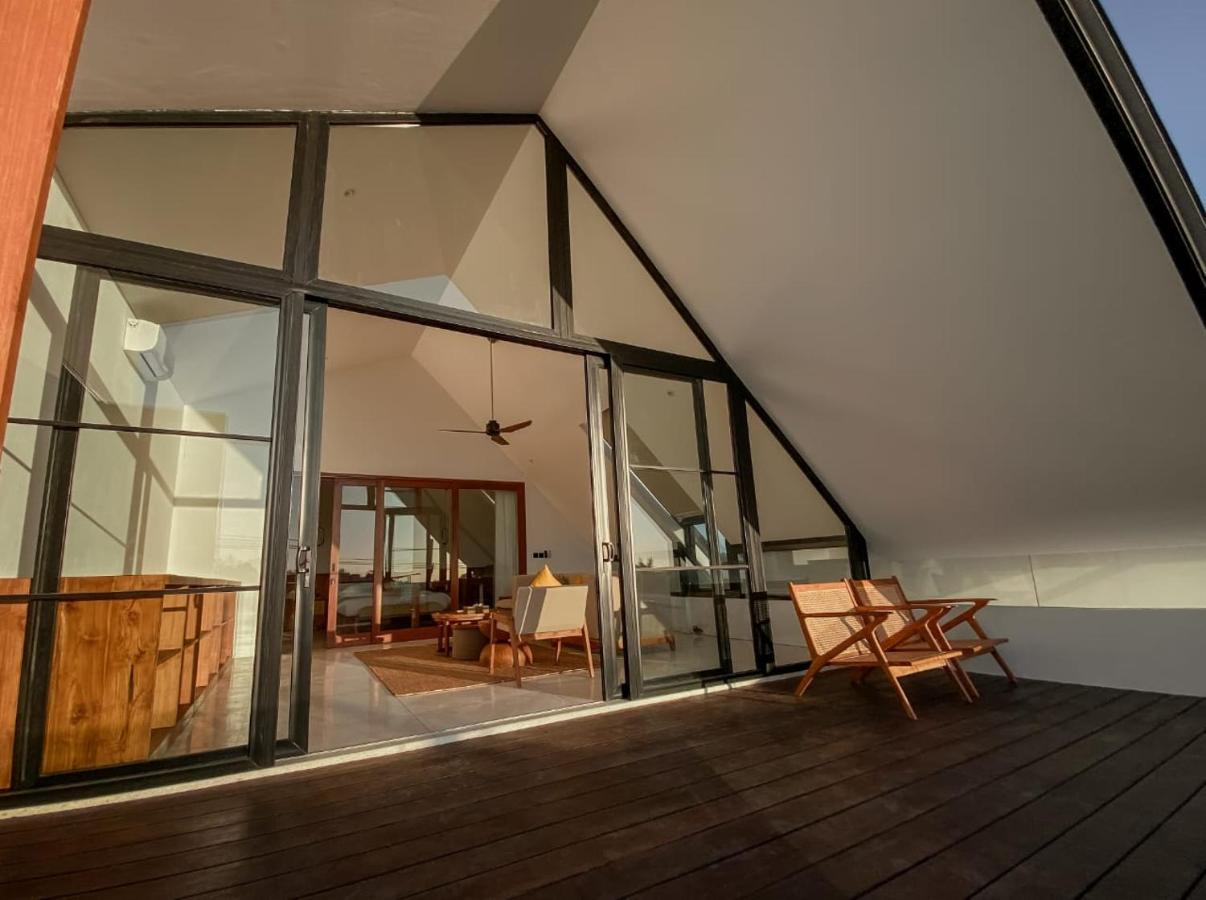 Ophelia Villa Canggu Екстериор снимка